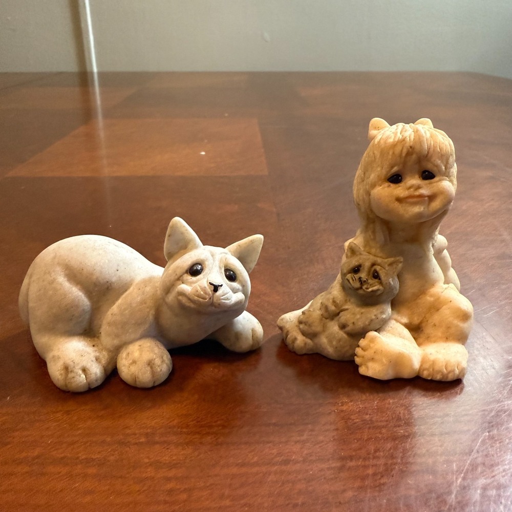 Christina & Clyde Cuddling Quarry Kids Cat Figurine Second‎ Nature Designs Kitty